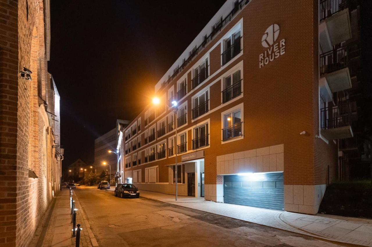 Apartament 500 Bulwary Stare Miasto Apartamenty No 1 シュチェチン エクステリア 写真